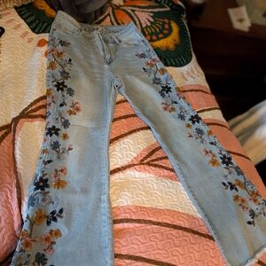 Floral Embroidered Women's Jeans